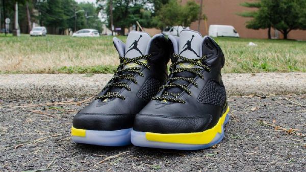 Nike Air Jordan Future Flight Remix Kengät Miehille Musta Keltainen