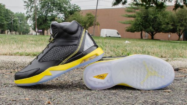 Nike Air Jordan Future Flight Remix Kengät Miehille Musta Keltainen