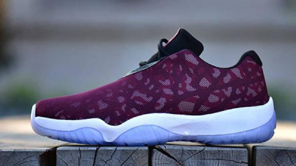Nike Air Jordan Future Low Tops Kengät Miehille Burgundy